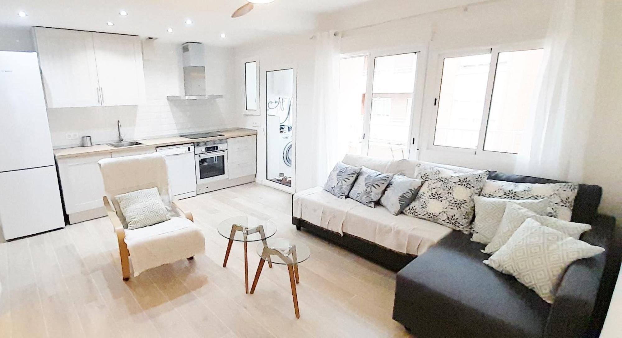 Tarragonaapartments Prim 350 เรวส์ ภายนอก รูปภาพ
